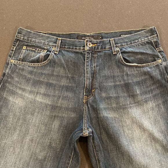 Calvin Klein Men’s RELAXED STRAIGHT Denim Distressed Jeans 38x30 - Picture 1 of 12